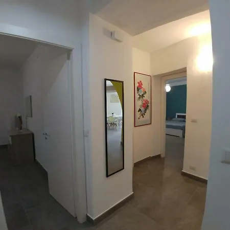 Cassaro Antico Apartment *
